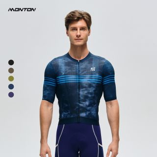 blue cycling jersey