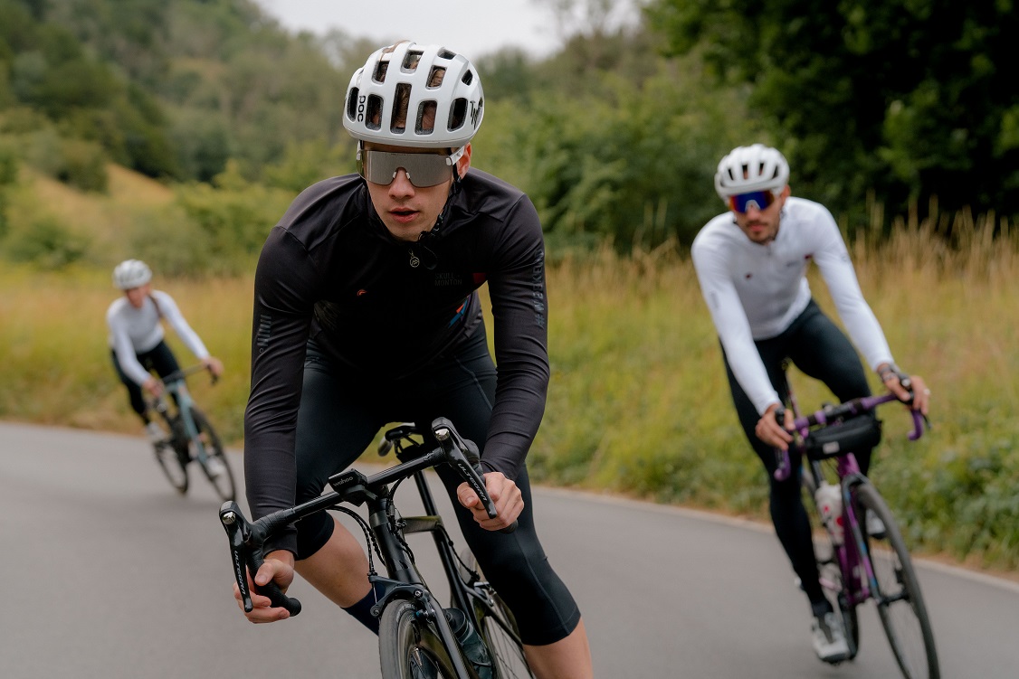 Cycling Bib with 9D Pad Men Cycling Jersey Set Long Sleeve Pro Cycling Clothes Riding Quick Dry Jacket Bike Clothing Kit 