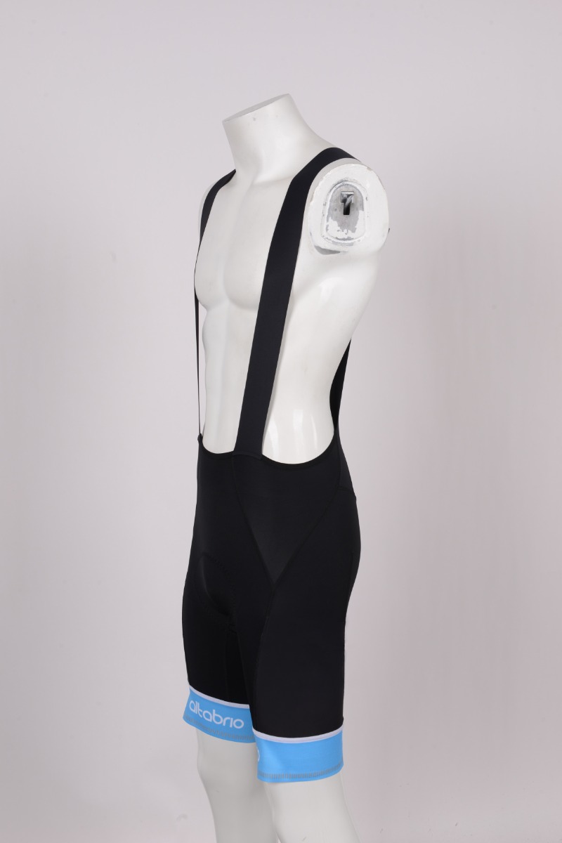 custom cycling clothing