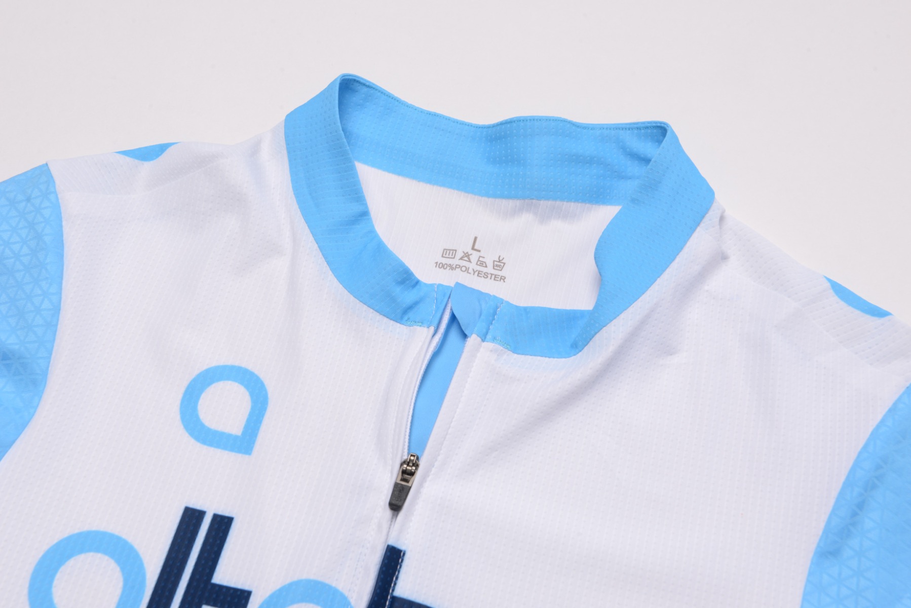 custom cycling clothing