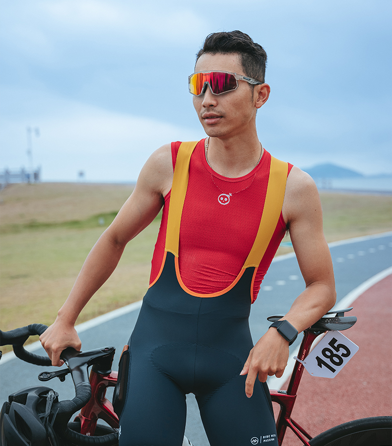 >mens cycling base layer<br><img src=
