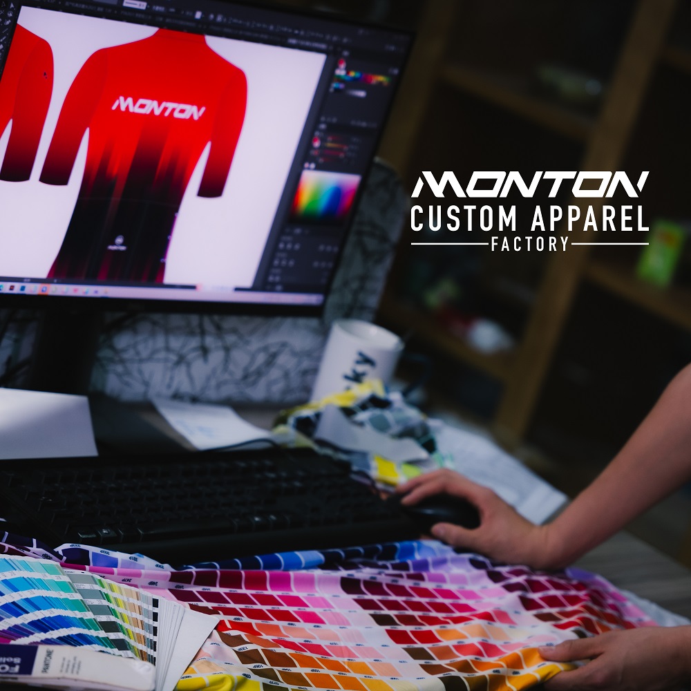 custom cycling clothing