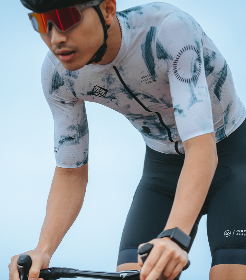 aero cycling jersey