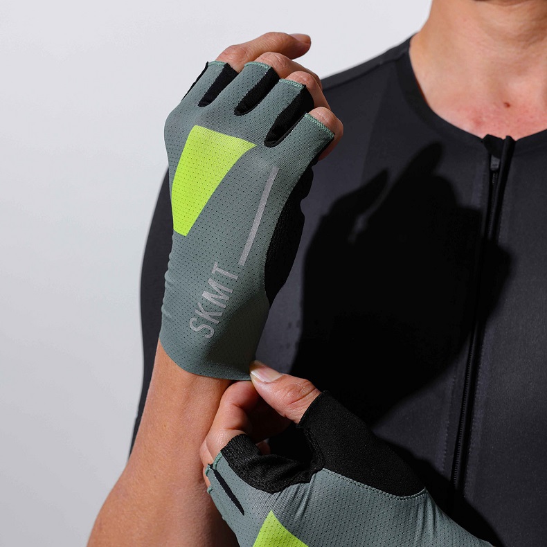 bike gloves