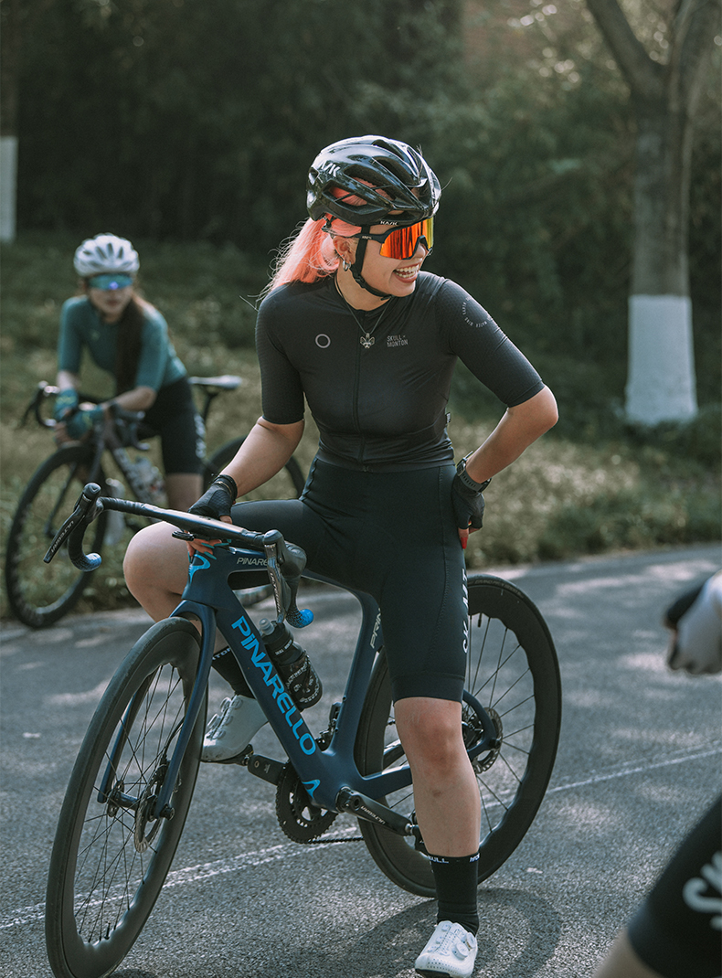 lightweight cycling jersey