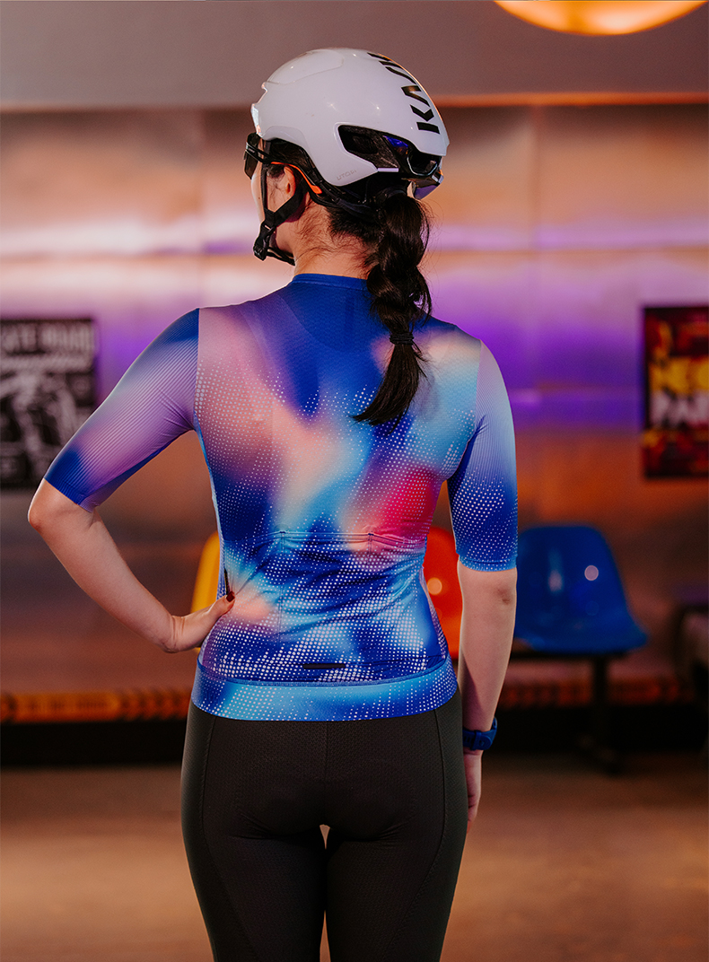 womens cycling apparel