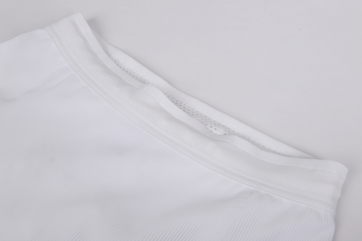 leg opening detail with clean finish and stretch fabric