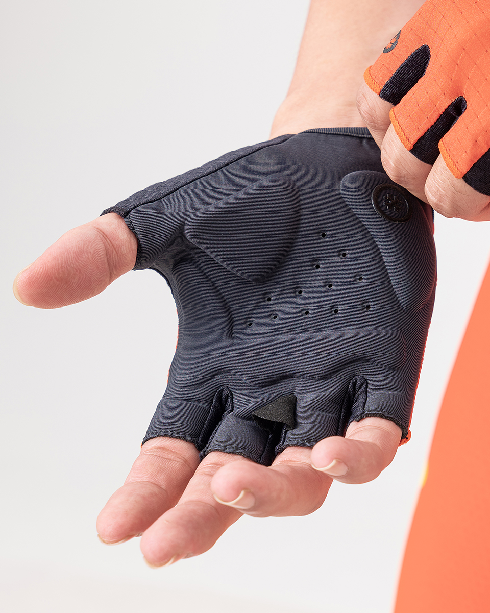 bicycle riding gloves