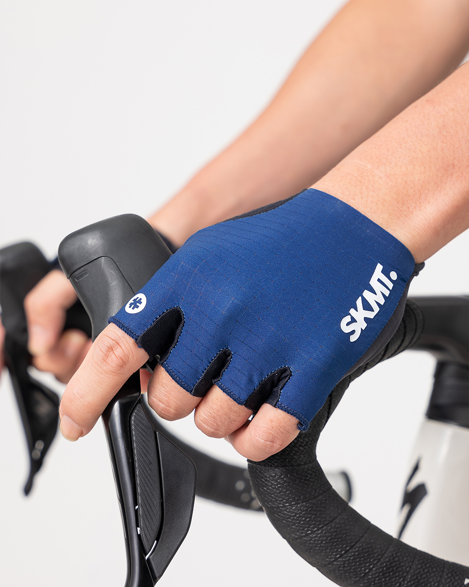 bicycle riding gloves