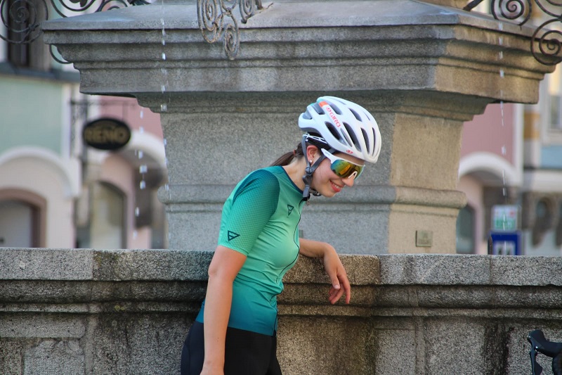 green jersey cycling