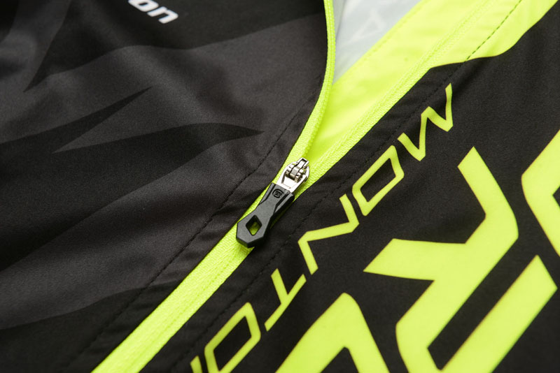 cycling jacket details