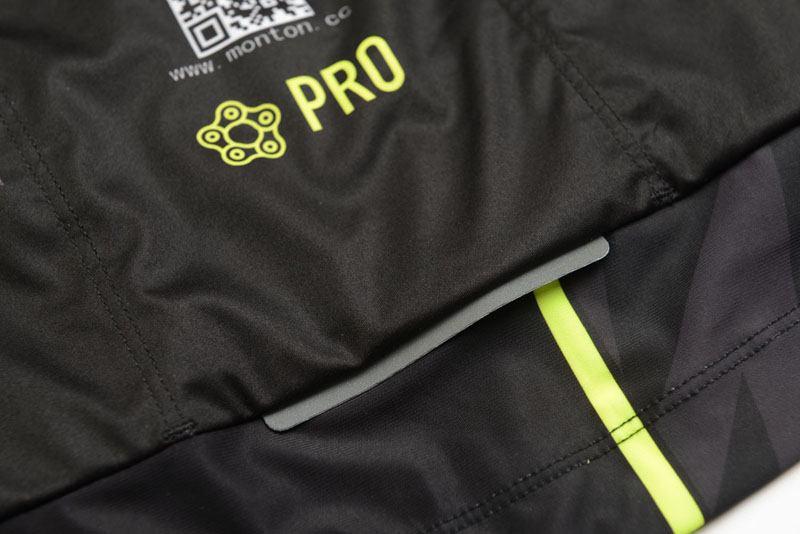 cycling jacket details