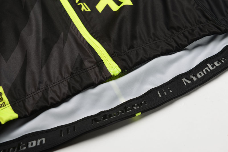 cycling jacket details