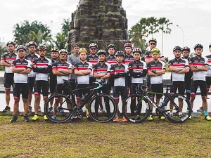 custom cycling jersey design