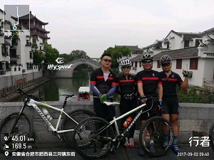 custom cycling jersey design