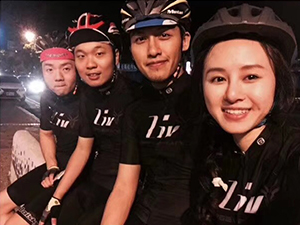 custom cycling jersey
