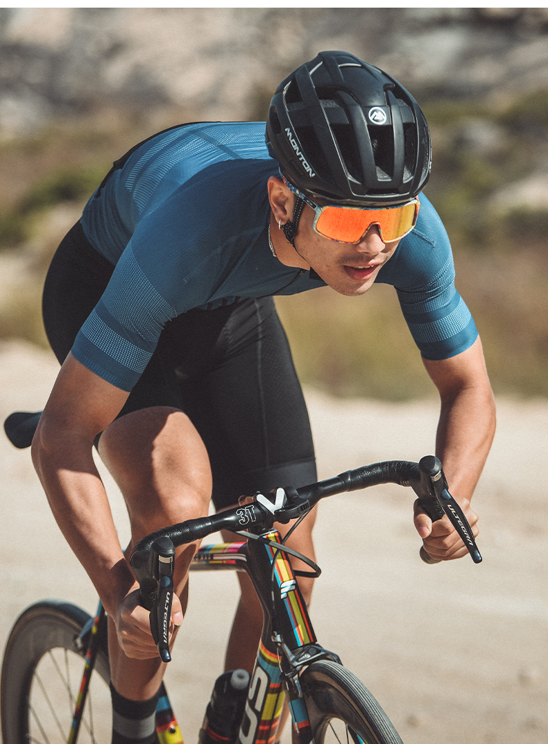 professional cycling jersey