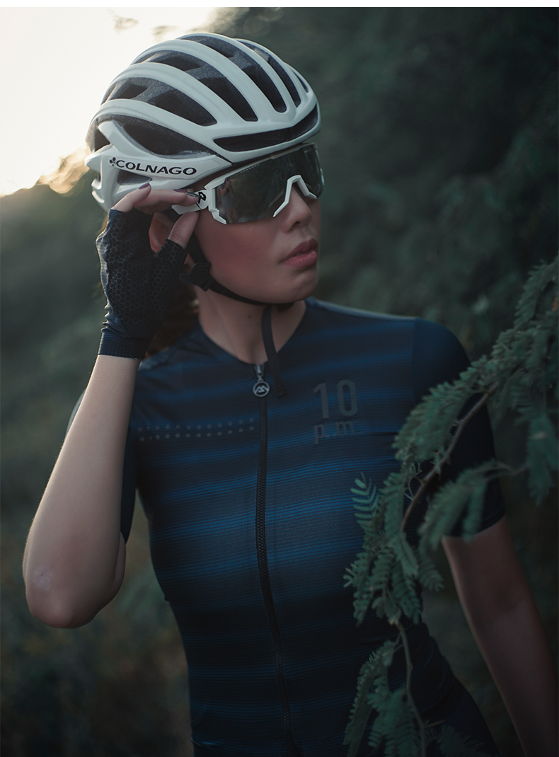women's cycling jersey
