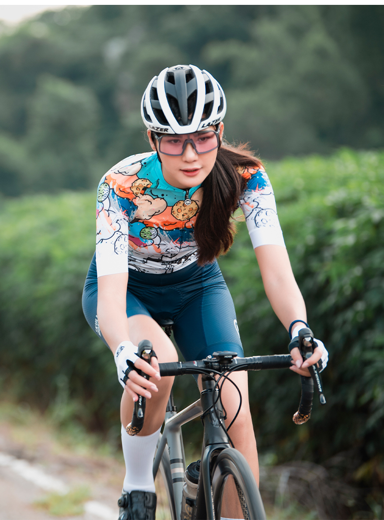 womens cycling clothing