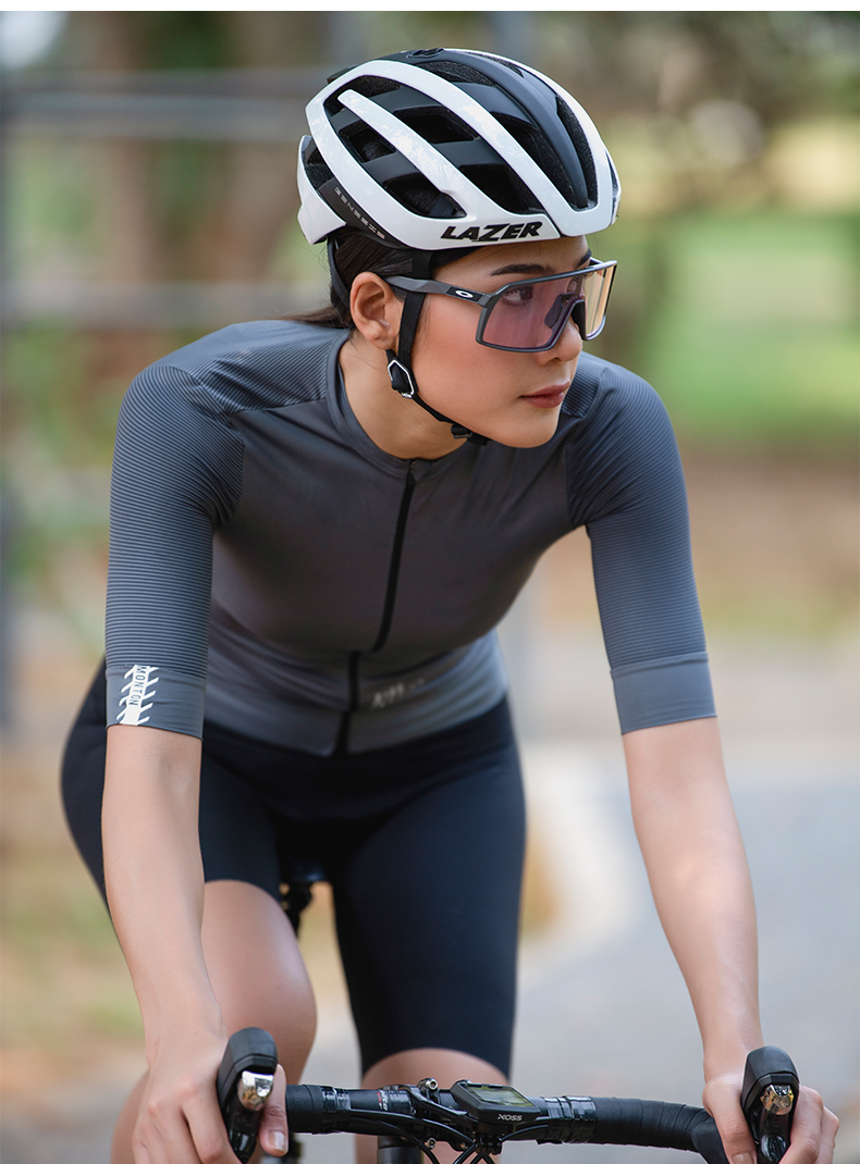 ladies cycling clothes
